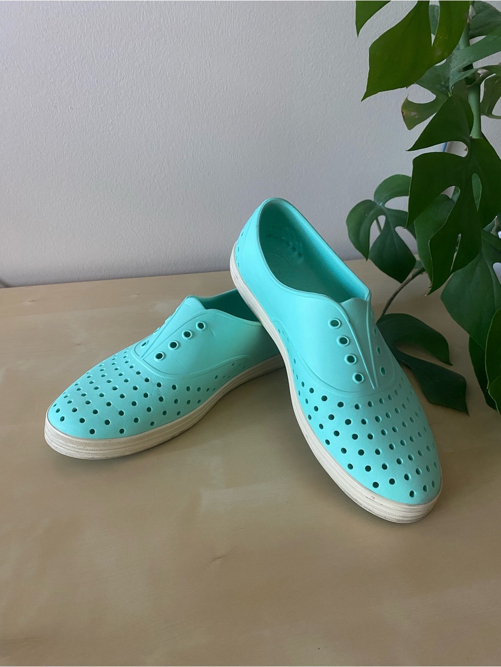 Native shoes, women’s size 9